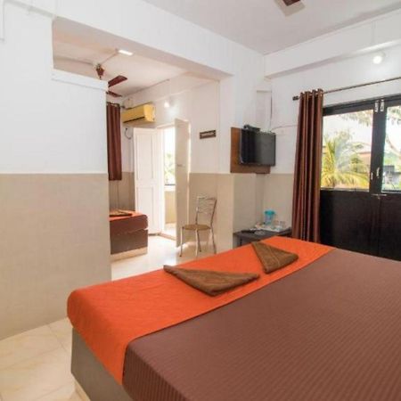 Grg Traveller Hotell Panaji Exteriör bild