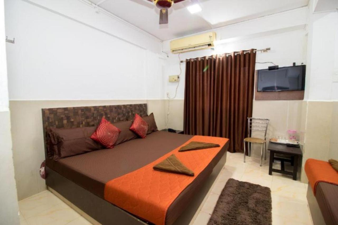 Grg Traveller Hotell Panaji Exteriör bild